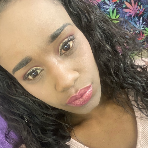 Meet your Posher, Tiffany - Picture 3 of 6